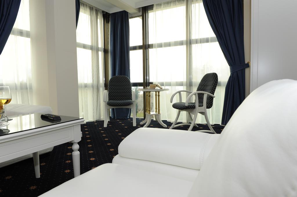 Millenium Palace Ochryda Zewnętrze zdjęcie
