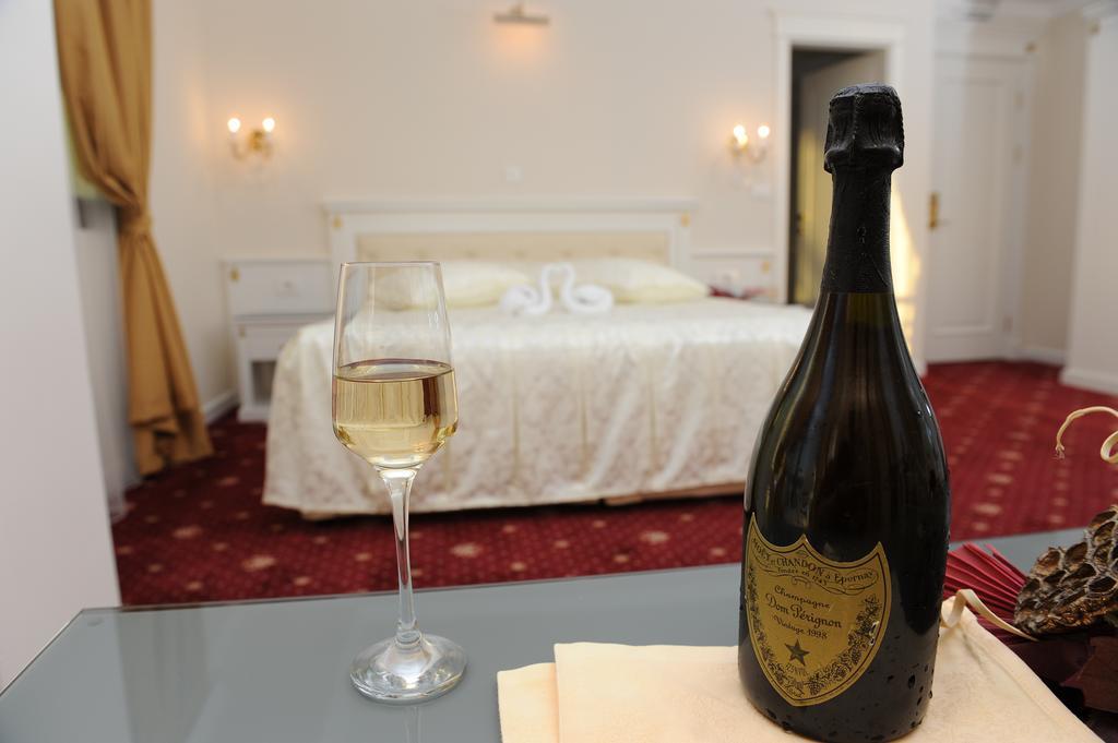 Millenium Palace Ochryda Zewnętrze zdjęcie