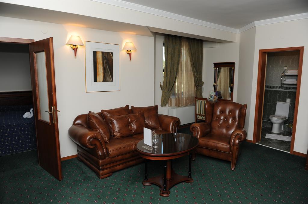 Millenium Palace Ochryda Zewnętrze zdjęcie
